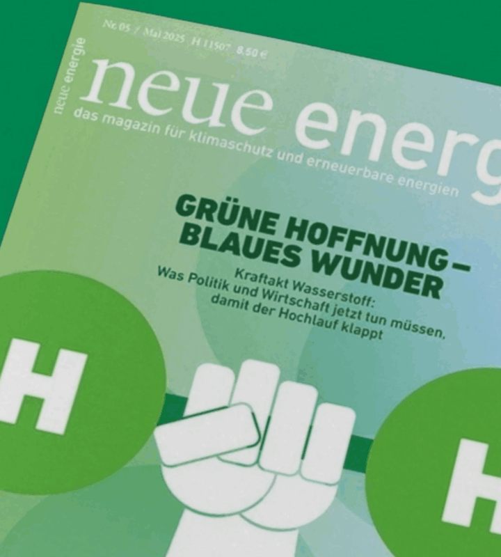 Titelseite der Zeitschrift „neue energie“ vom Mai 2025 mit einer Titelgeschichte über Wasserstoff